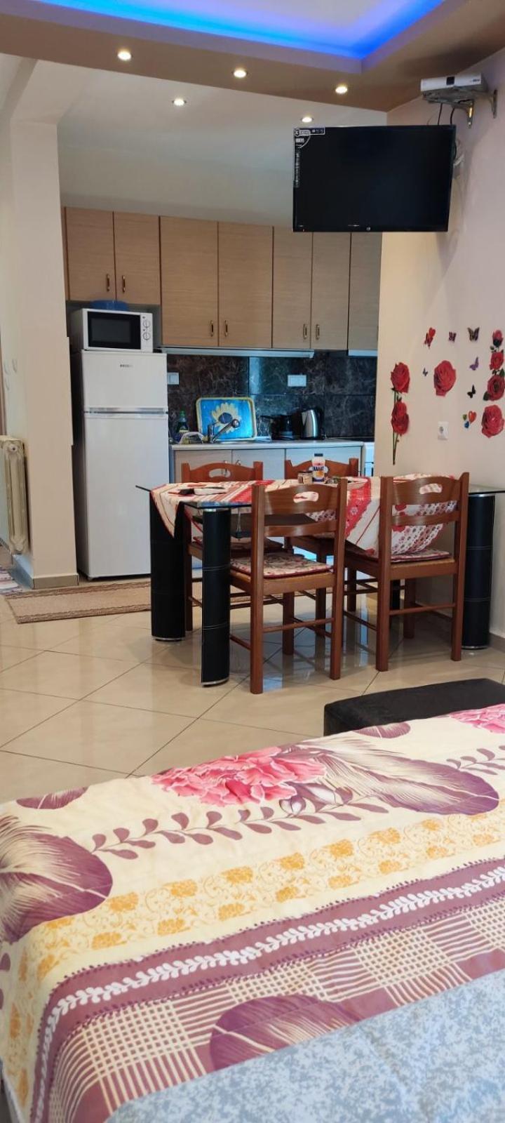 Dimos Bungalows Palaiontsiflikion Bagian luar foto