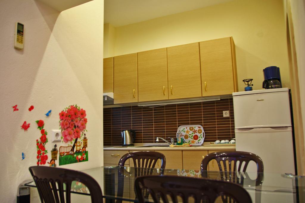 Dimos Bungalows Palaiontsiflikion Bagian luar foto