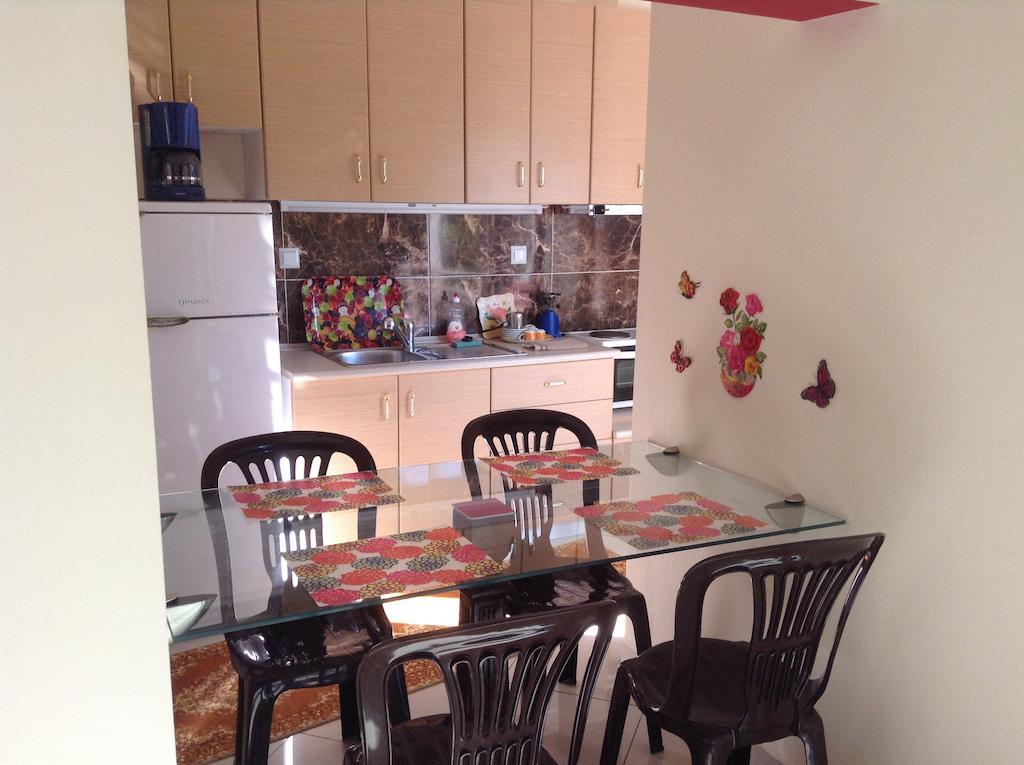 Dimos Bungalows Palaiontsiflikion Ruang foto
