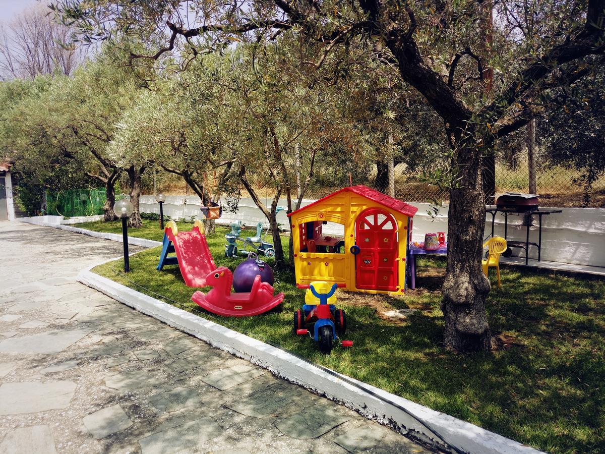 Dimos Bungalows Palaiontsiflikion Bagian luar foto