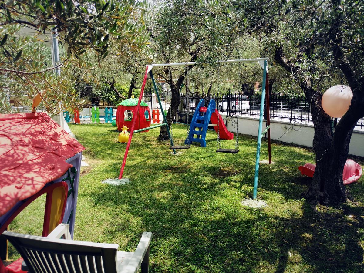 Dimos Bungalows Palaiontsiflikion Bagian luar foto