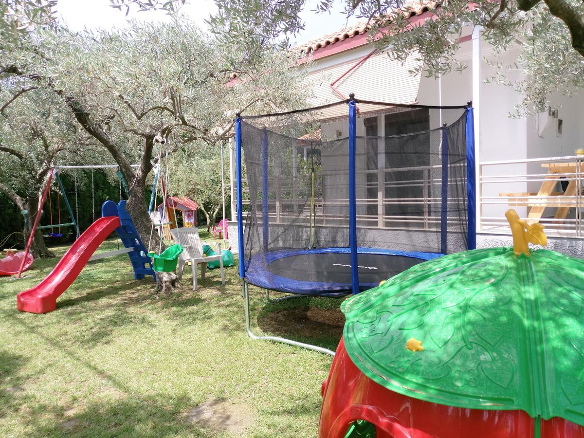 Dimos Bungalows Palaiontsiflikion Bagian luar foto